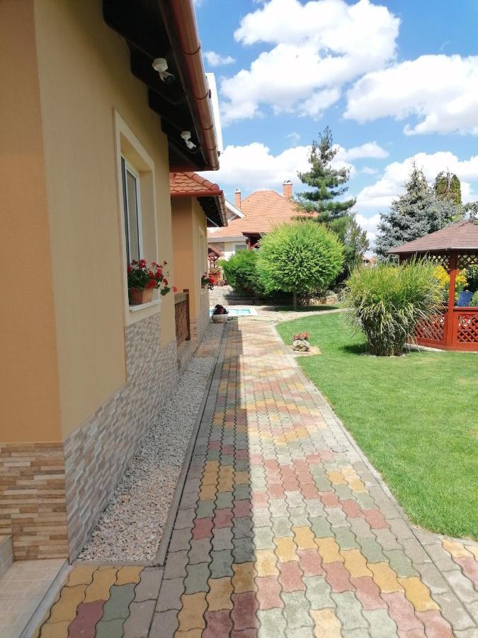 Kaktuszvirag Apartmanhaz Hajdúszoboszló 외부 사진